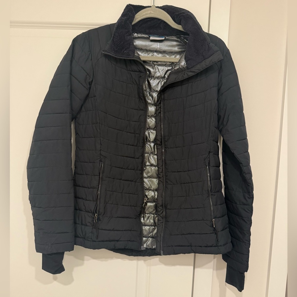 Women’s Columbia Black Quilted Puffer Jacket with Sherpa Collar- Size small